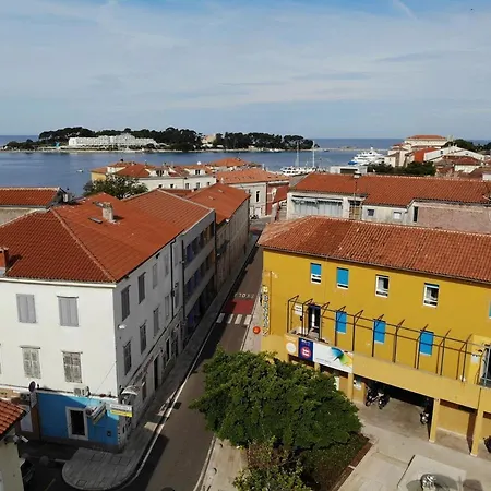 Maison d'hôtes Rooms Amanda In The Historical Center Of Porec